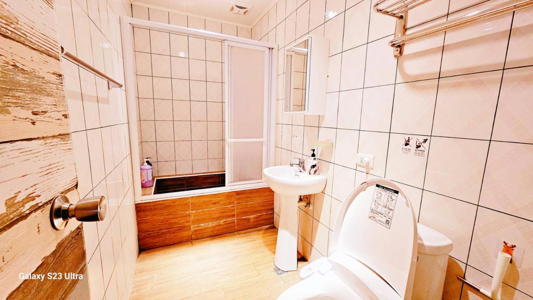 羅里濱海輕旅 Rory Hostel Luzhu ภายนอก รูปภาพ
